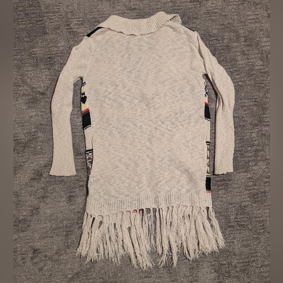 Princess Vera Wang Fringe Duster Cardigan - Picture 4 of 13